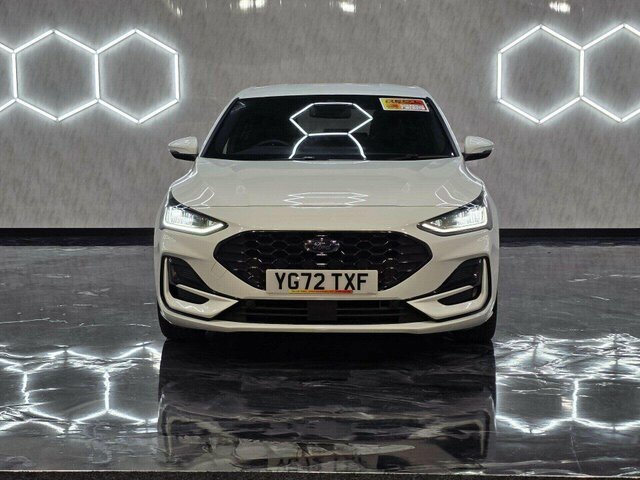 Ford Focus 2022 1.0 St-line YG72TXF White #2