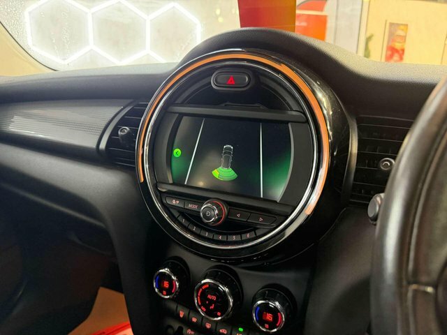 Mini Hatch 2018 1.5 Cooper D VK18OFZ Orange #6