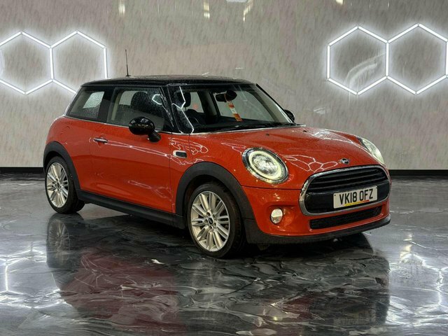 Mini Hatch 2018 1.5 Cooper D VK18OFZ Orange