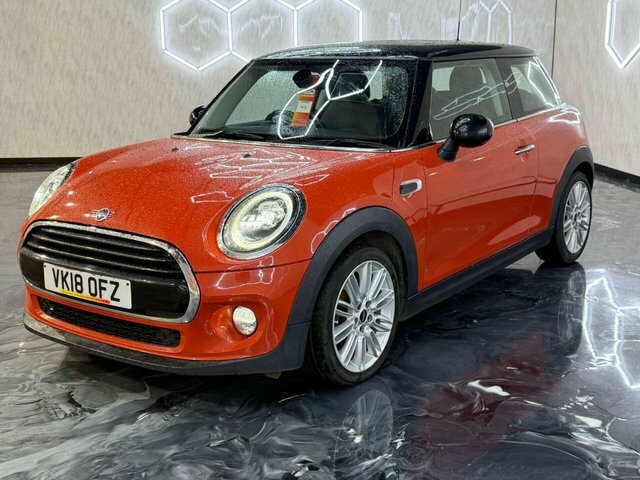 Mini Hatch 2018 1.5 Cooper D VK18OFZ Orange #3