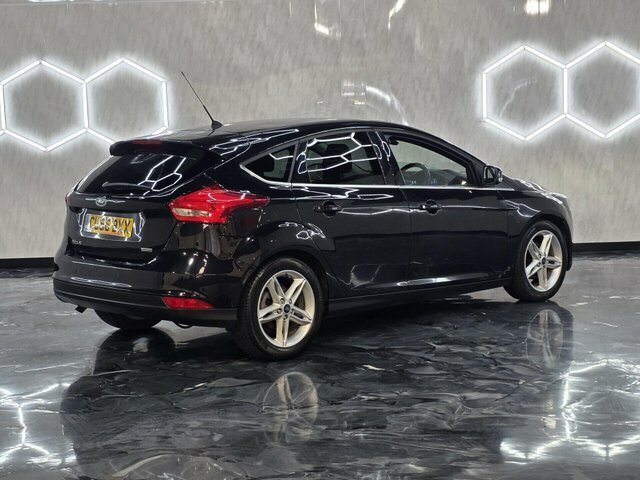 Ford Focus 2016 Zetec CU66BXX Black #6