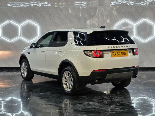 Land Rover Discovery Sport 2017 Td4 Se Tech RV67NOF White #4