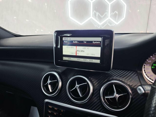 Mercedes-Benz A Class Hatchback 1.5 A180 Red #14