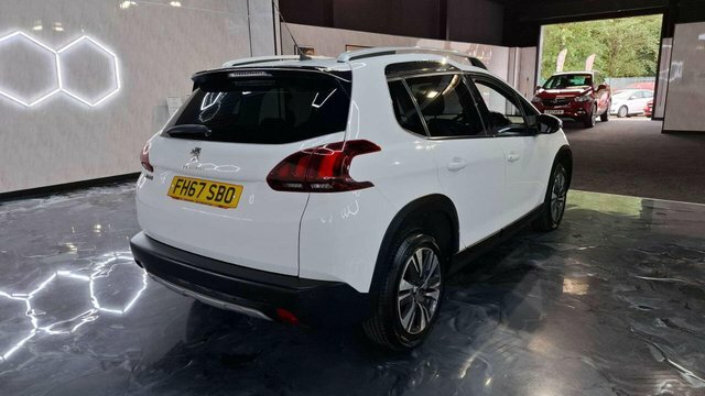Peugeot 2008 2018 1.2 Puretech Allure Suv Eur White #3