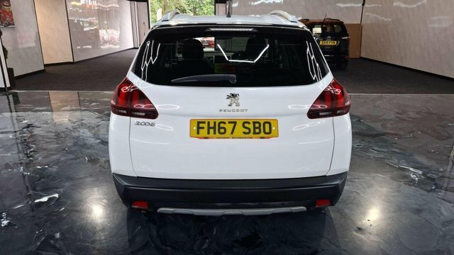 Peugeot 2008 2018 1.2 Puretech Allure Suv Eur White #5