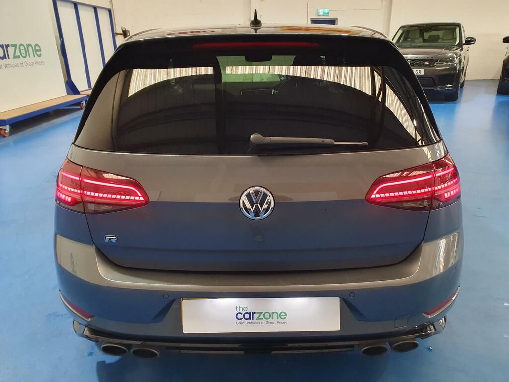 Volkswagen Golf Hatchback SJ18MVE #4
