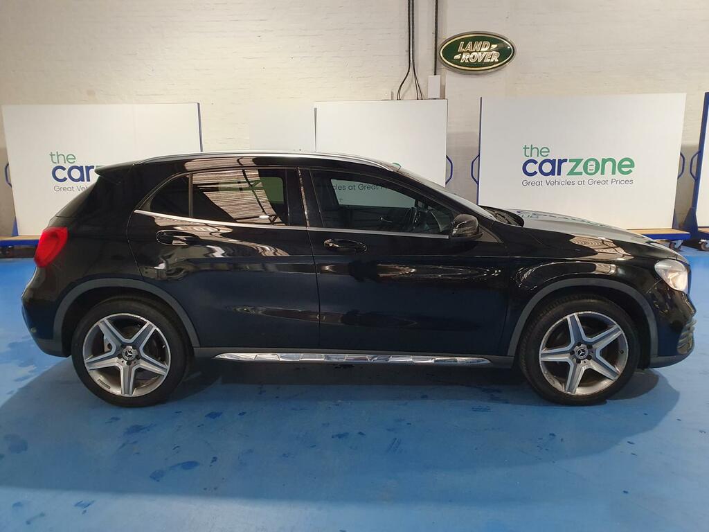 Mercedes-Benz GLA Class Estate LL19ZRJ #2