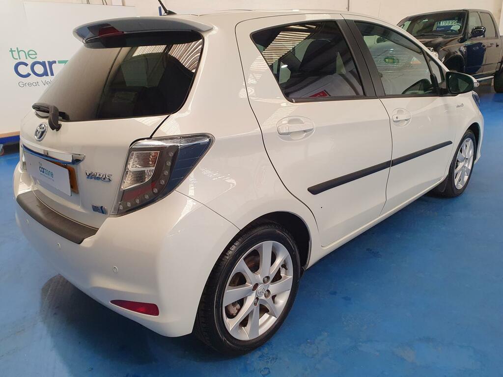 Toyota Yaris Hatchback GU62GCZ  #3
