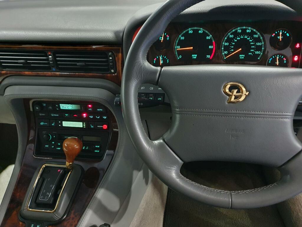 Daimler XJ Series Series 4.0 Six Lwb Saloon Blue #19