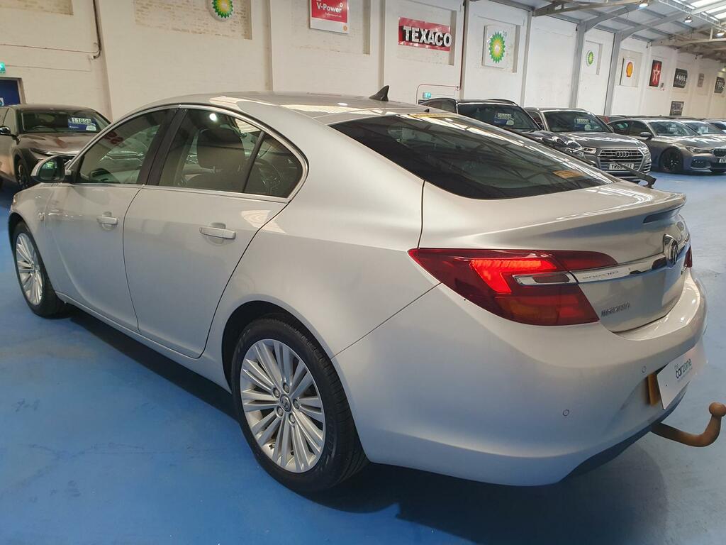 Vauxhall Insignia Hatchback DV15WHR #5