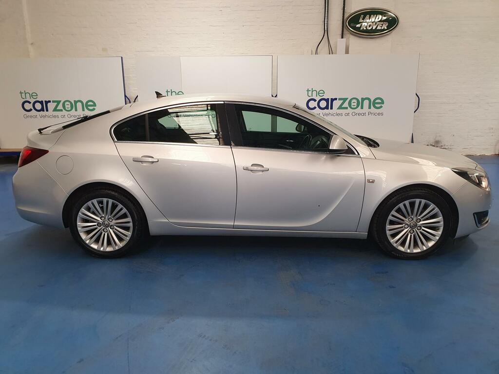 Vauxhall Insignia Hatchback DV15WHR #2