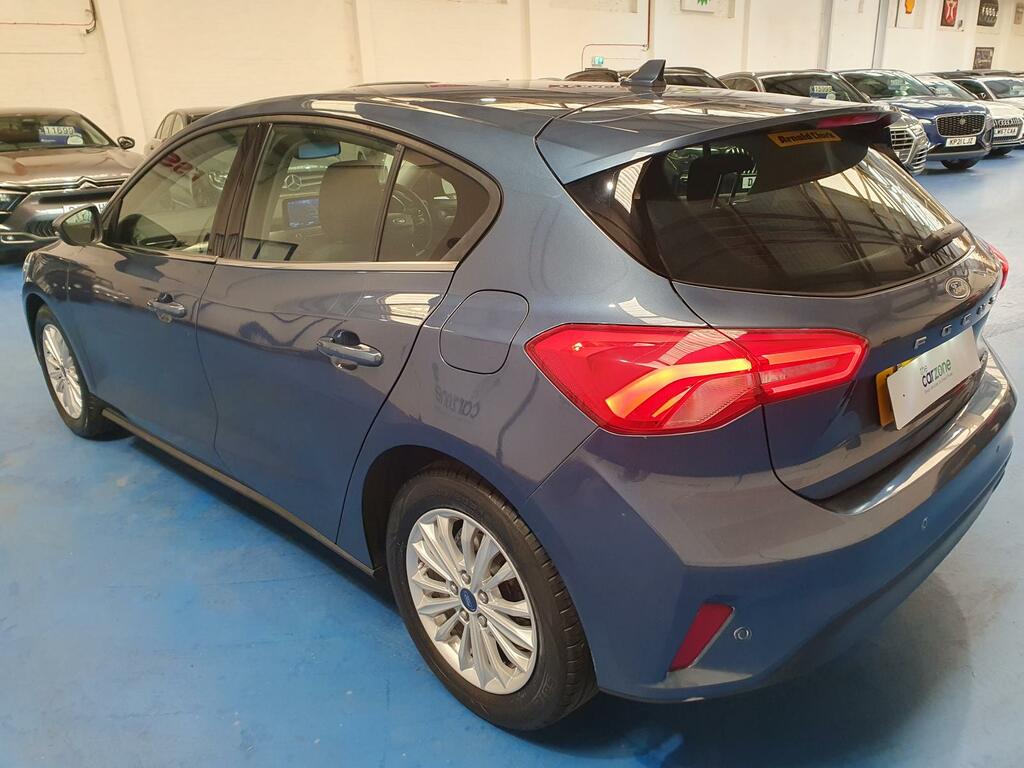 Ford Focus Hatchback ML20FYU #5