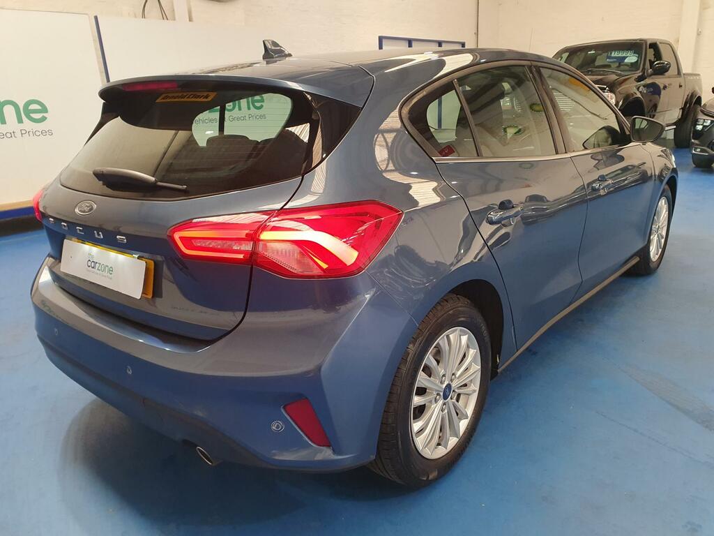 Ford Focus Hatchback ML20FYU #3