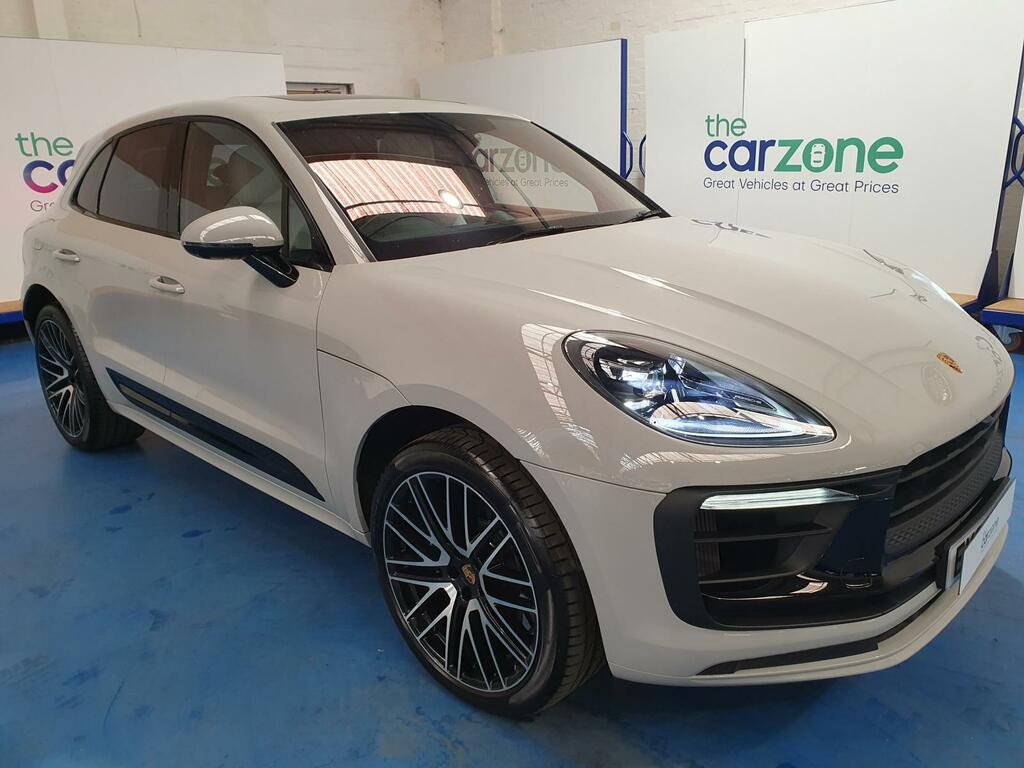 Porsche Macan Estate 