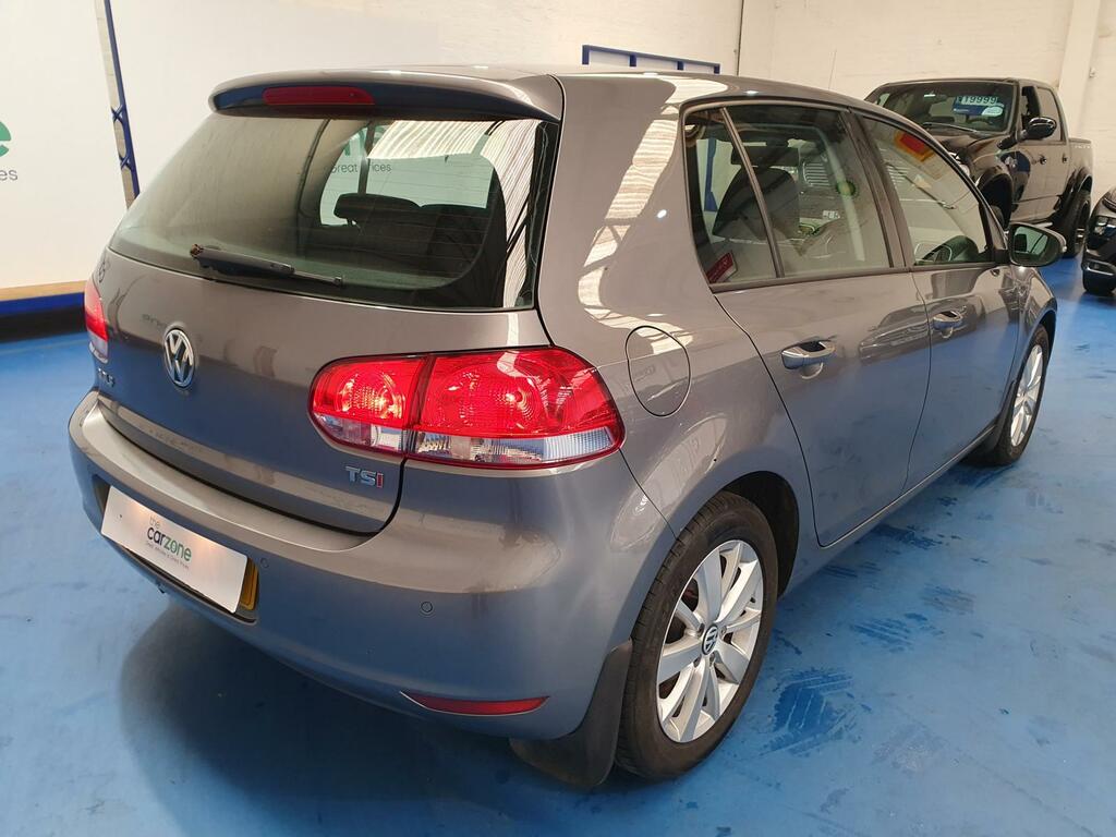 Volkswagen Golf Hatchback RV11NDN #3