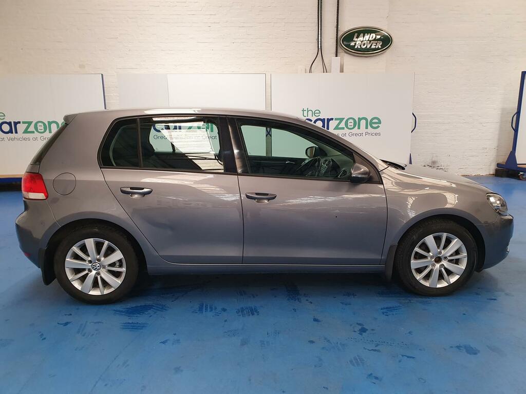 Volkswagen Golf Hatchback RV11NDN #2
