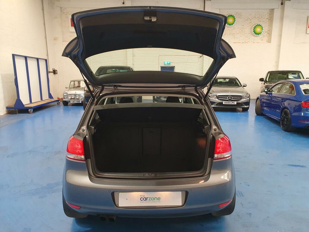 Volkswagen Golf Hatchback RV11NDN #5