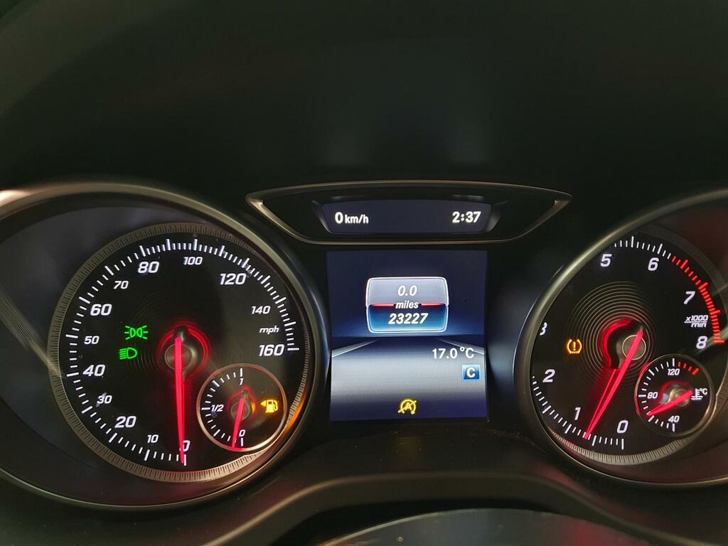 Mercedes-Benz GLA Class Gla 180 Urban Edition Grey #19