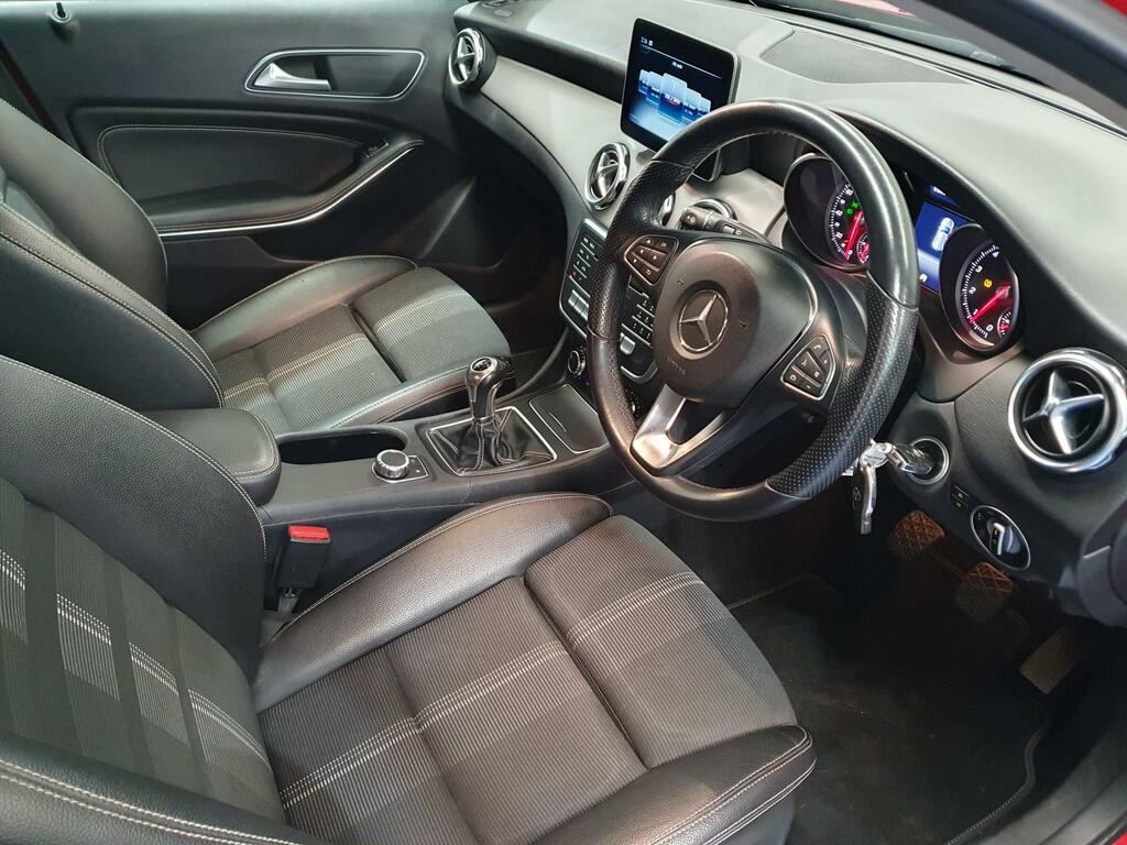 Mercedes-Benz GLA Class Gla 180 Urban Edition Grey #11