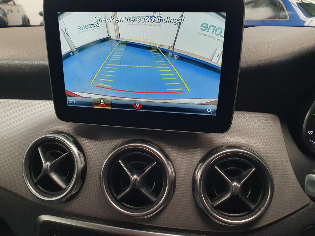 Mercedes-Benz GLA Class Gla 180 Urban Edition Grey #18
