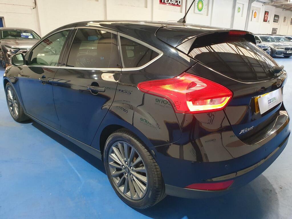 Ford Focus Hatchback ST68HYK #5