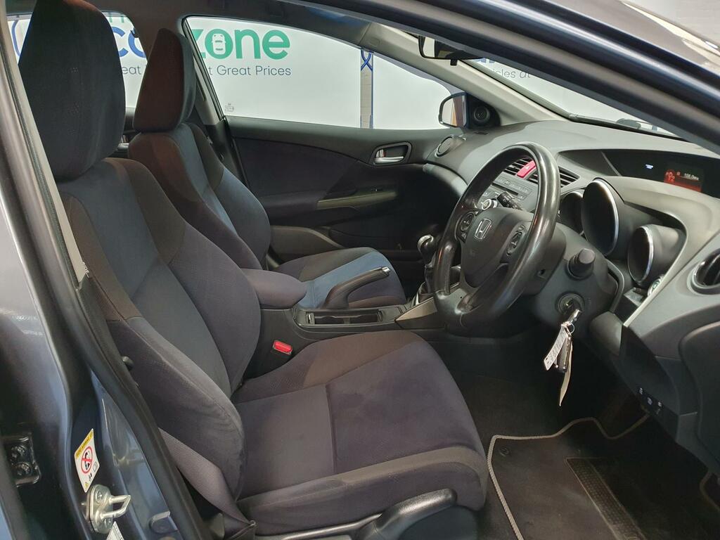 Honda Civic White #9
