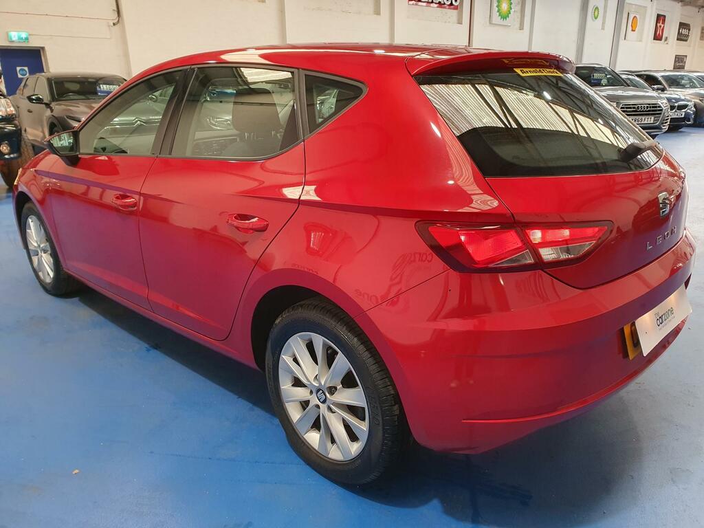 Seat Leon Hatchback Red #5