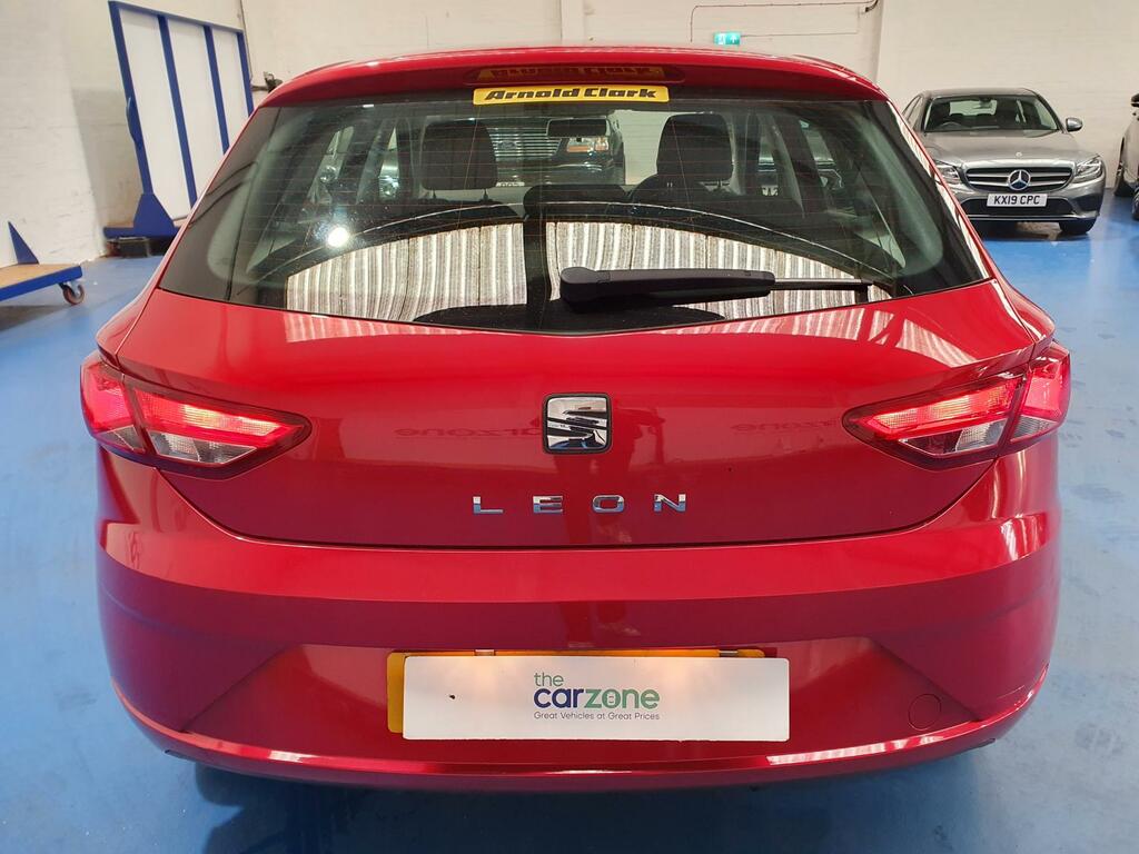 Seat Leon Hatchback Red #4