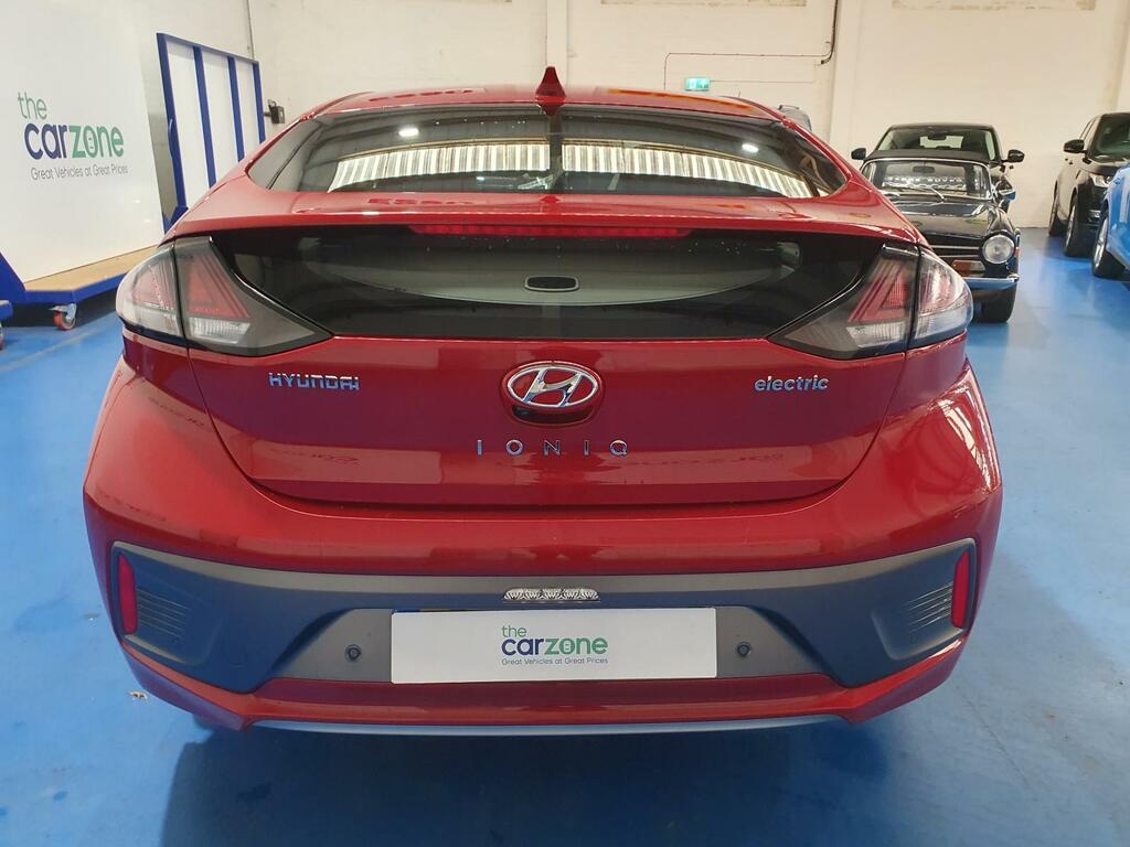 Hyundai Ioniq Hatchback #4