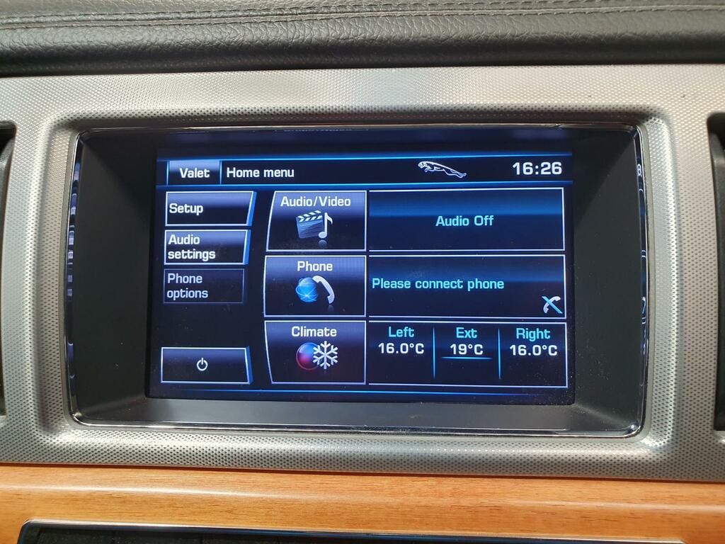 Jaguar XF 2.2 D Black #11