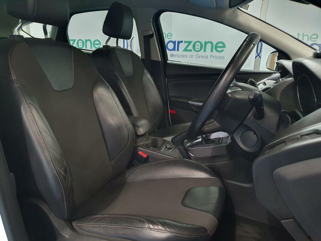 Ford Focus 1.6 Zetec Tdci 113 Bhp Black #12