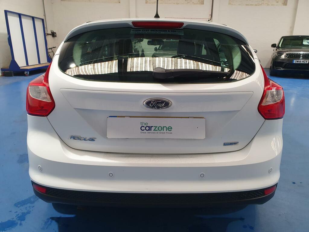 Ford Focus 1.6 Zetec Tdci 113 Bhp Black #4