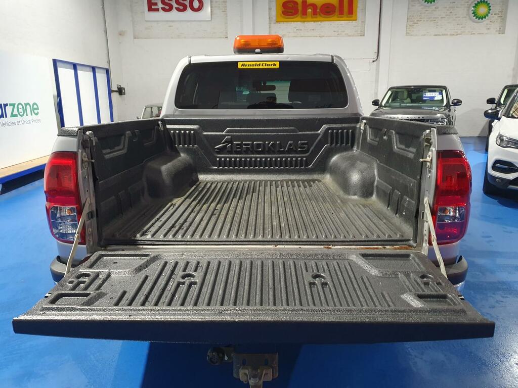 Toyota HILUX Pickup #4