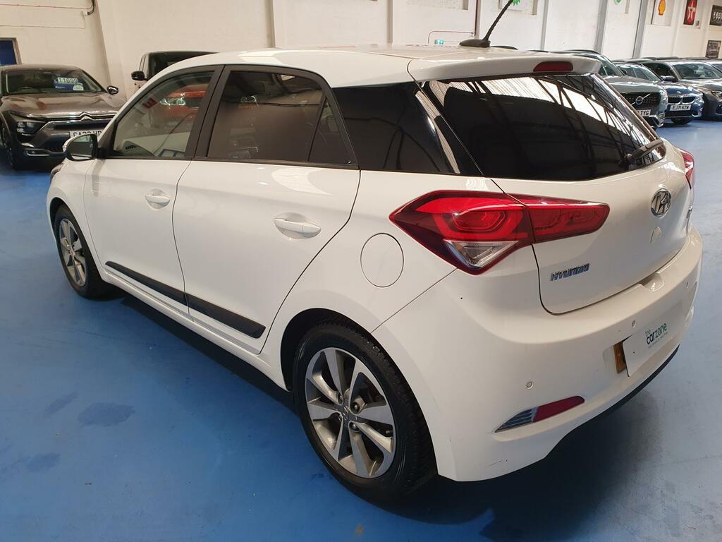 Hyundai I20 Mpi Premium Nav White #5