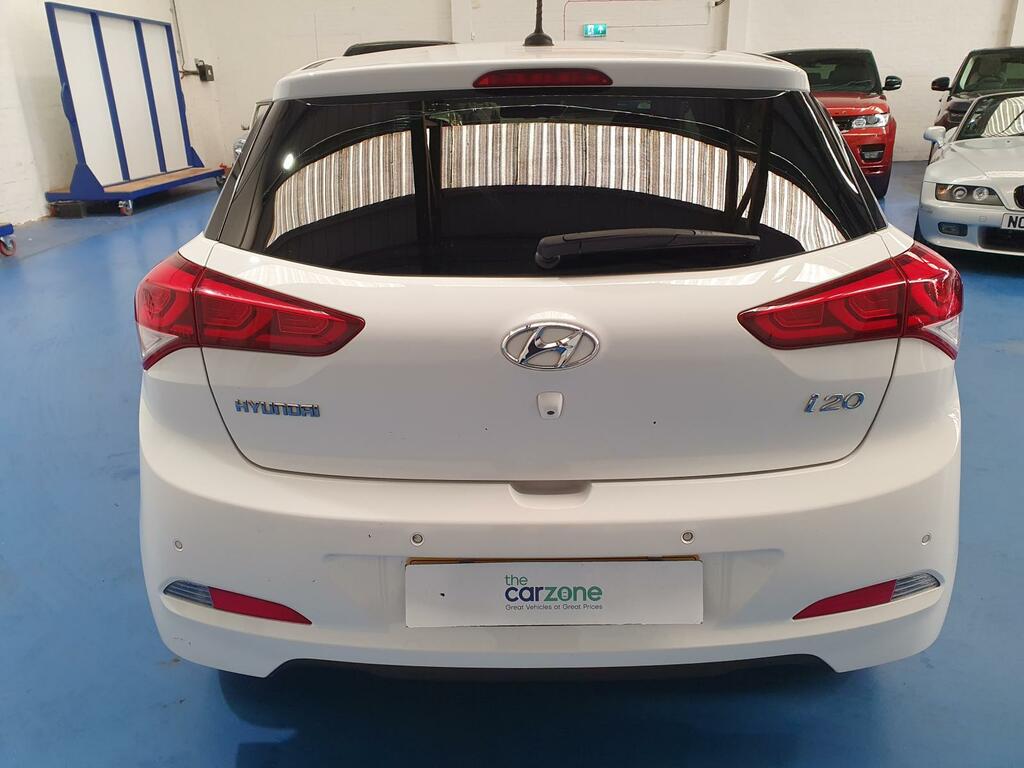 Hyundai I20 Mpi Premium Nav White #4