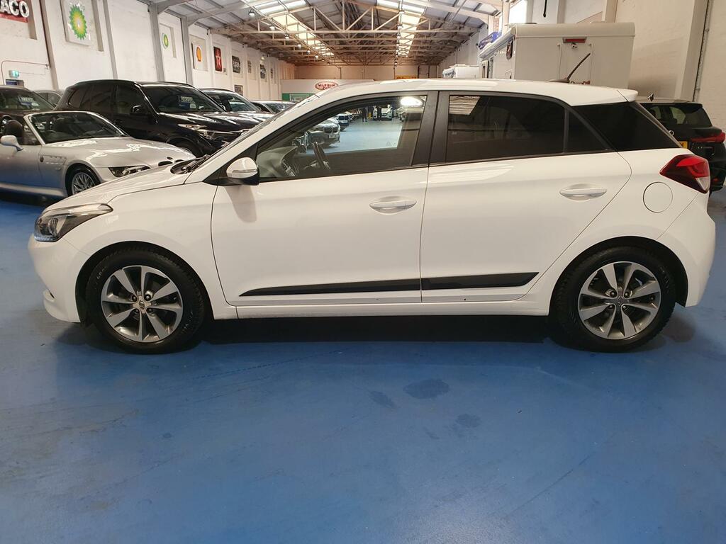Hyundai I20 Mpi Premium Nav White #6
