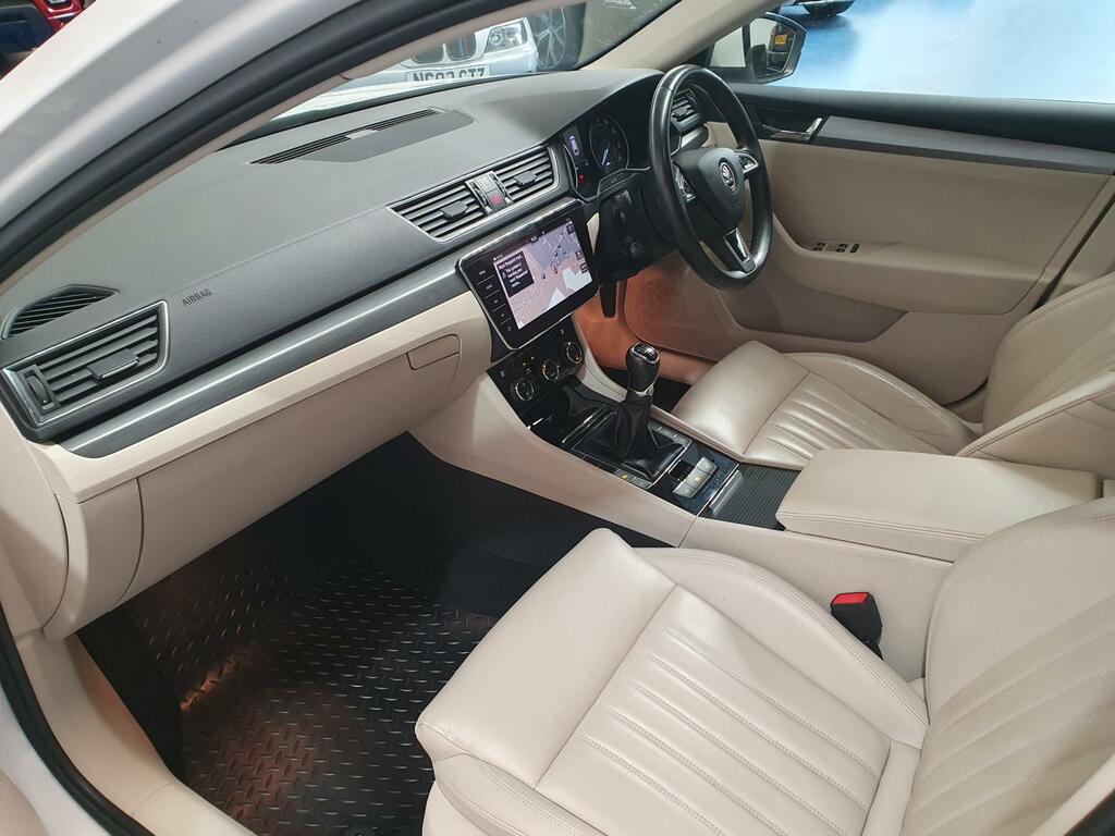 Skoda Superb Tsi Act Sportline Plus Grey #19