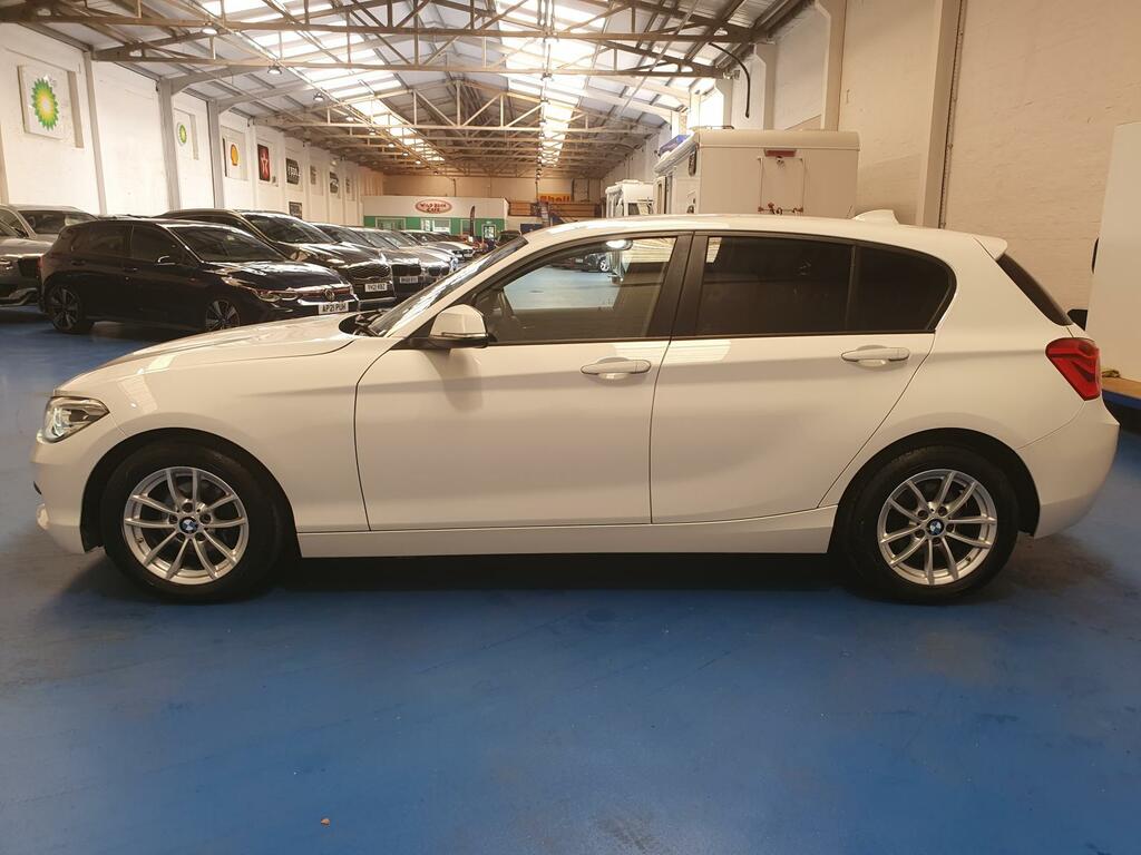 BMW 1 Series Hatchback YG68NCT #6