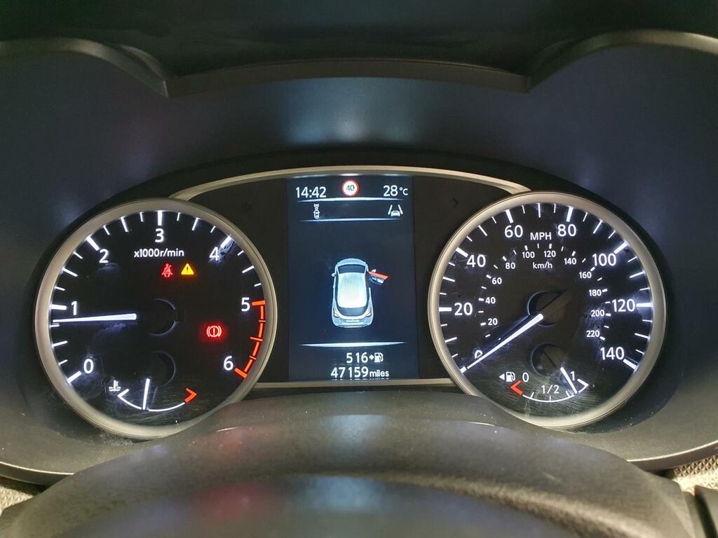 Nissan Micra Dci N-connecta Red #10