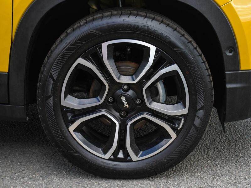 Jeep Avenger 1.2 Summit Euro 6 Ss WP25XYJ Black #4