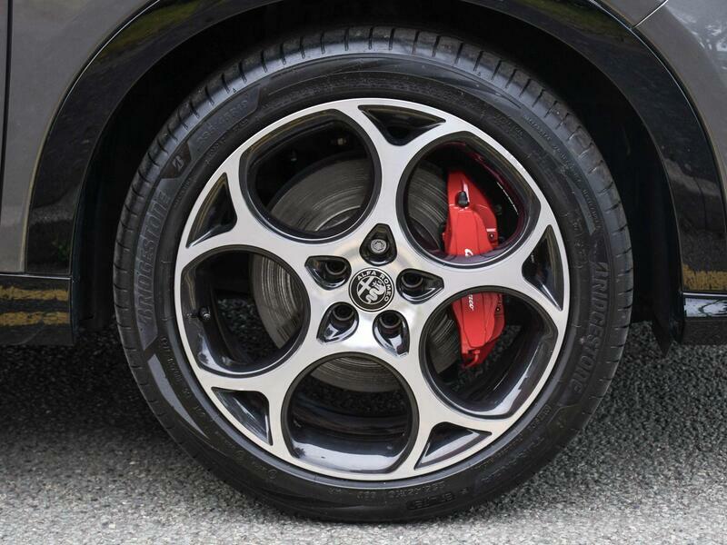 Alfa Romeo Tonale 1.5 Vgt Mhev Veloce Dct Euro 6 Grey #4