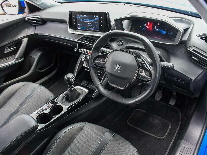 Peugeot 2008 1.2 Puretech Allure Premium Euro 6 Ss Blue #3
