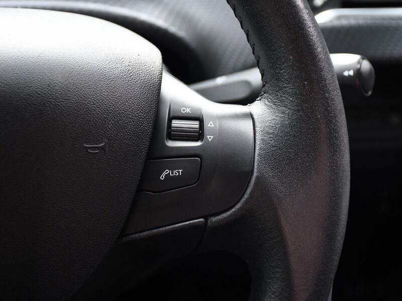 Peugeot 2008 1.2I Puretech Allure Premium Sat Nav Ac Panor Grey #26