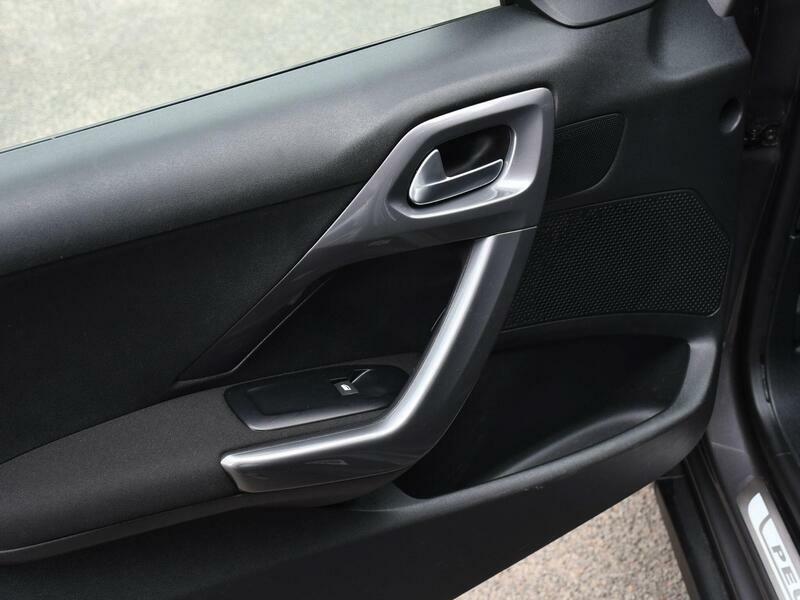 Peugeot 2008 1.2I Puretech Allure Premium Sat Nav Ac Panor Grey #16