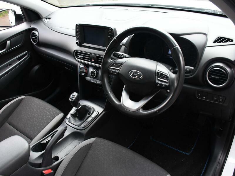 Hyundai Kona 1.0 T-gdi Blue Drive Se Suv Euro White #3