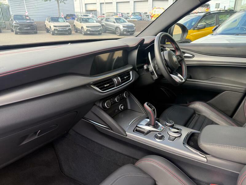 Alfa Romeo Stelvio 2.0T Competizione Q4 Awd Euro 6 Ss Red #3