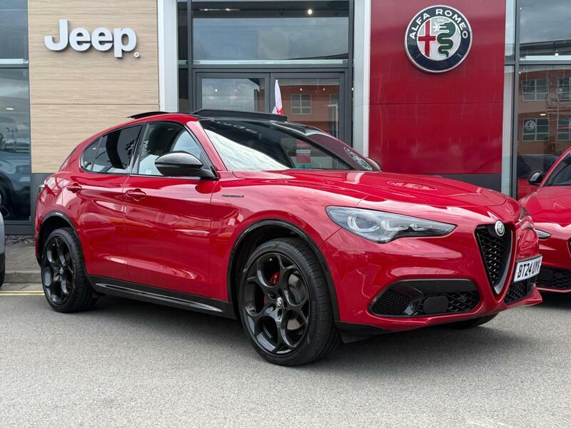 Alfa Romeo Stelvio 2.0T Competizione Q4 Awd Euro 6 Ss Red
