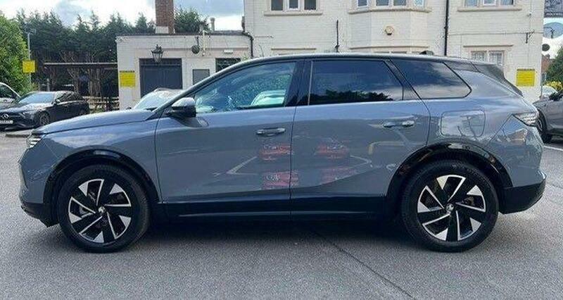 Vauxhall Grandland 73Kwh Gs Suv 213 Ps KS25GKO Grey #5