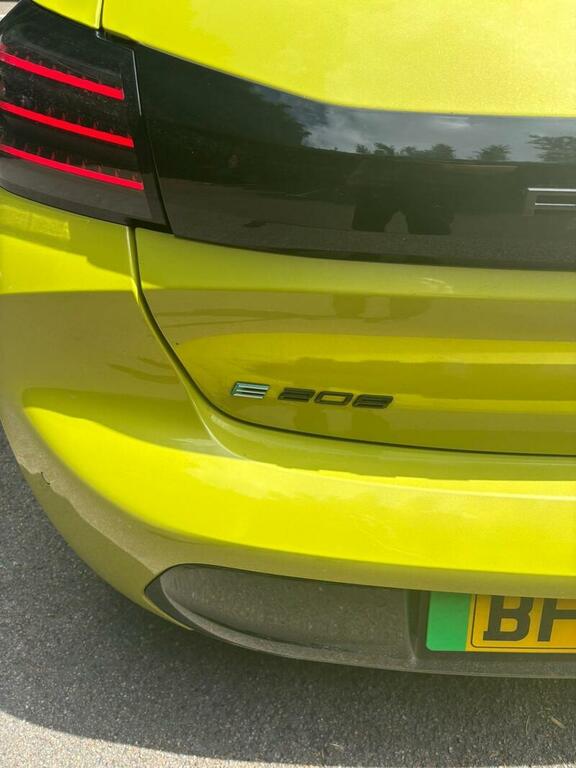 Peugeot e-208 51Kwh Gt Hatchback 7.4Kw Charge BF25TZH Yellow #6