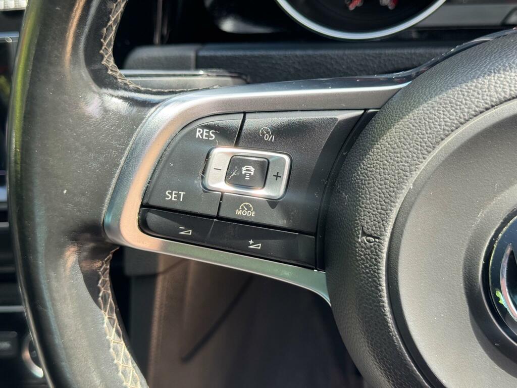 Volkswagen Golf Blue #17